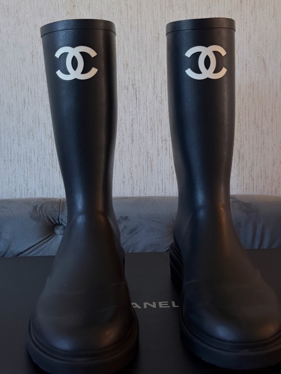 CHANEL Shoes - Chanel rain boots 41 black